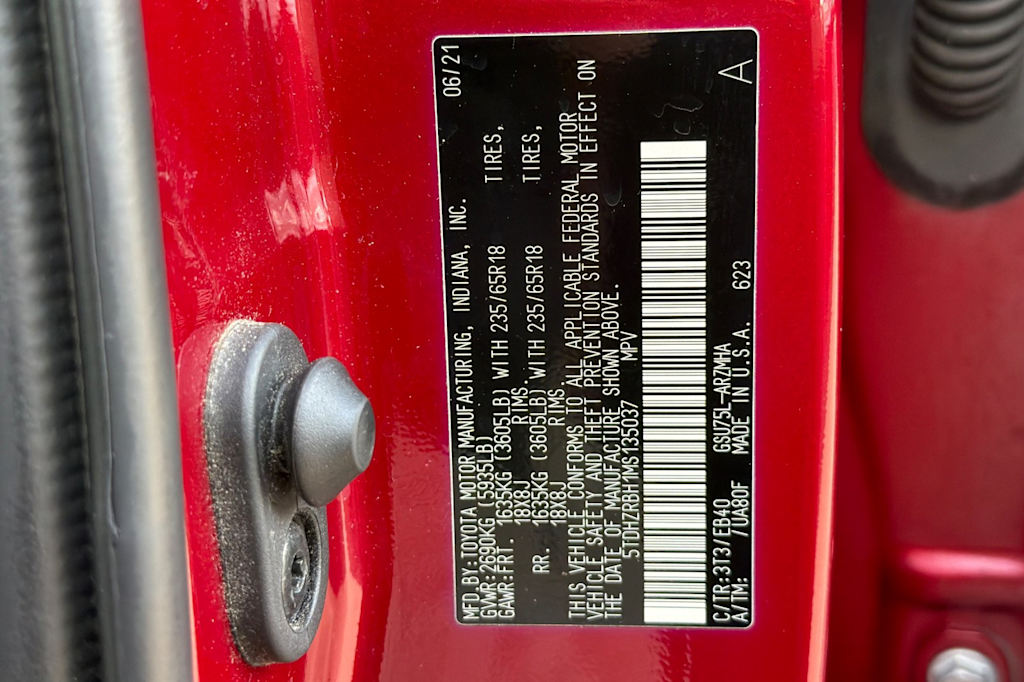 Thumbnail: 2021 Toyota Highlander - 17
