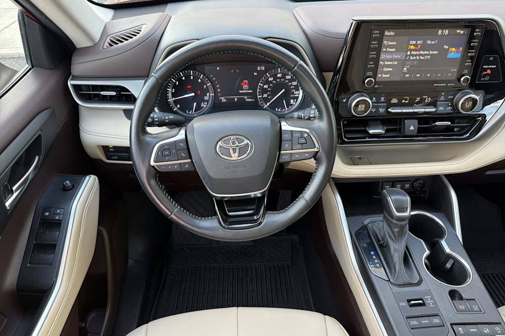 Thumbnail: 2021 Toyota Highlander - 11
