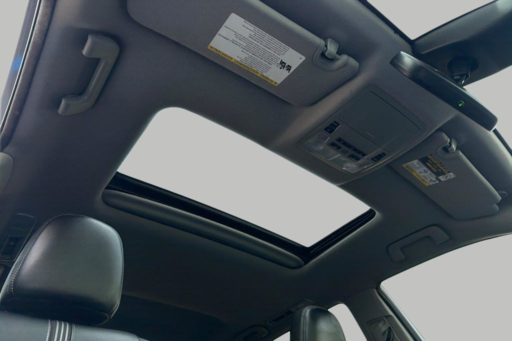 Thumbnail: 2018 Toyota Highlander - 24
