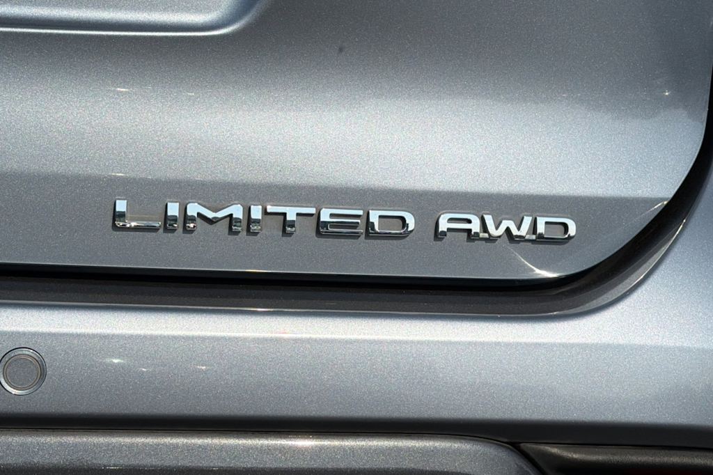 Thumbnail: 2024 Toyota Highlander - 7