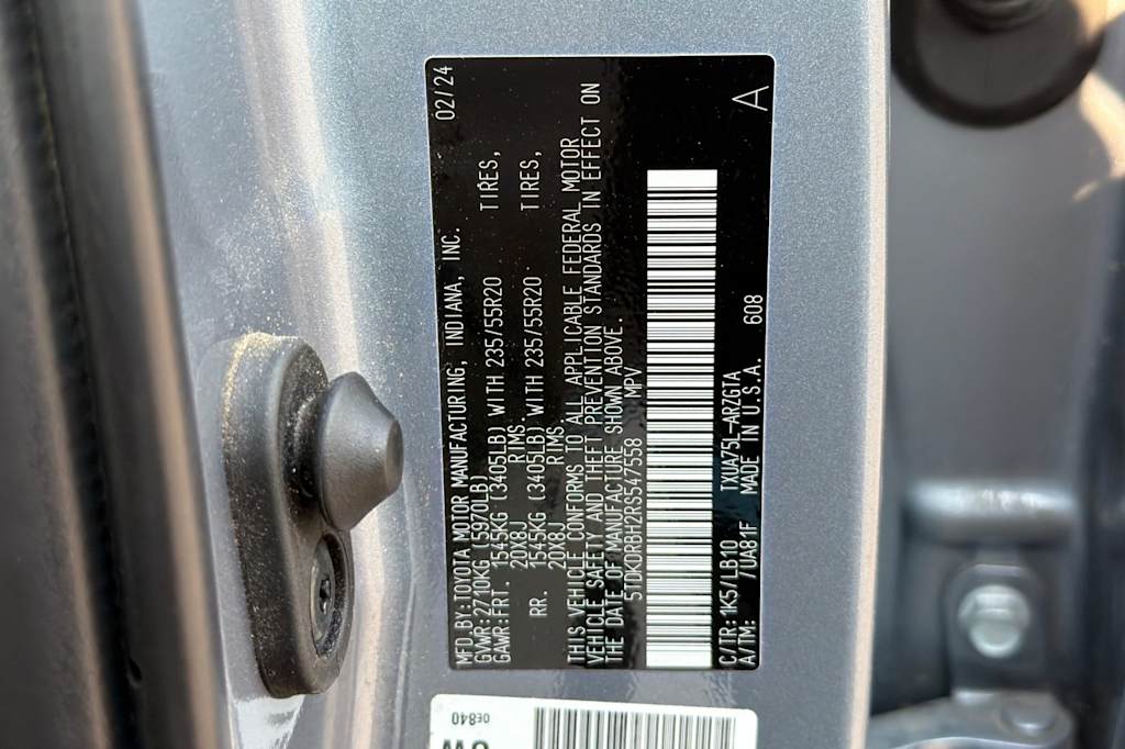 Thumbnail: 2024 Toyota Highlander - 16