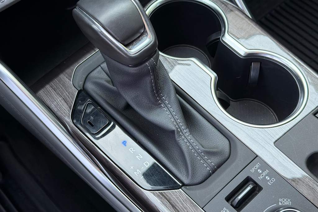 Thumbnail: 2024 Toyota Highlander - 14