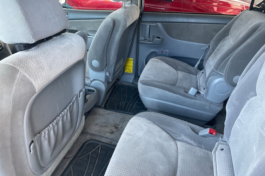 Thumbnail: 2010 Toyota Sienna - 7