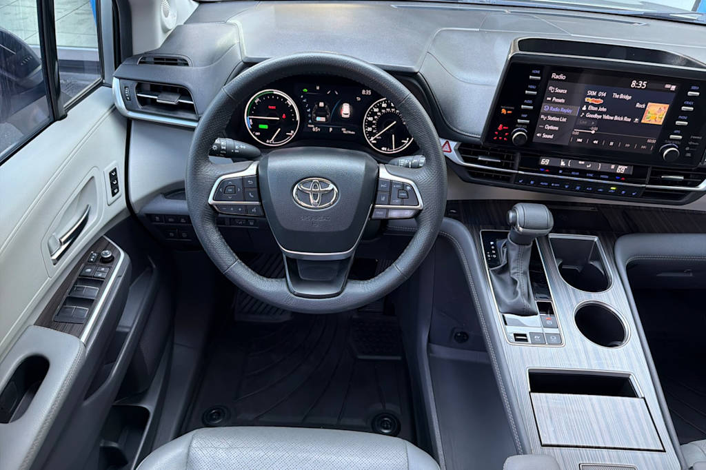 Thumbnail: 2024 Toyota Sienna - 12