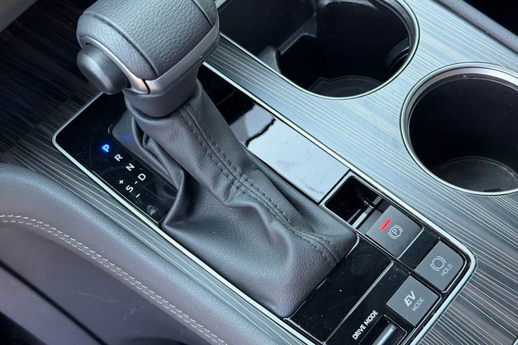 Thumbnail: 2024 Toyota Sienna - 15