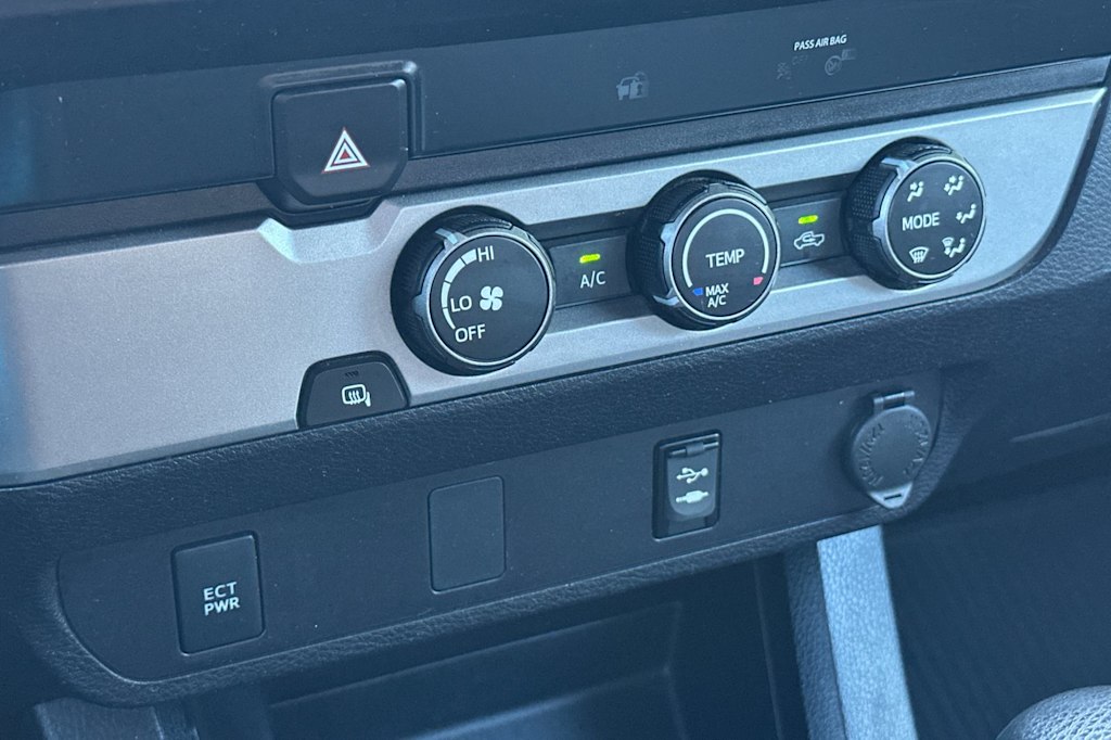 Thumbnail: 2019 Toyota Tacoma - 24