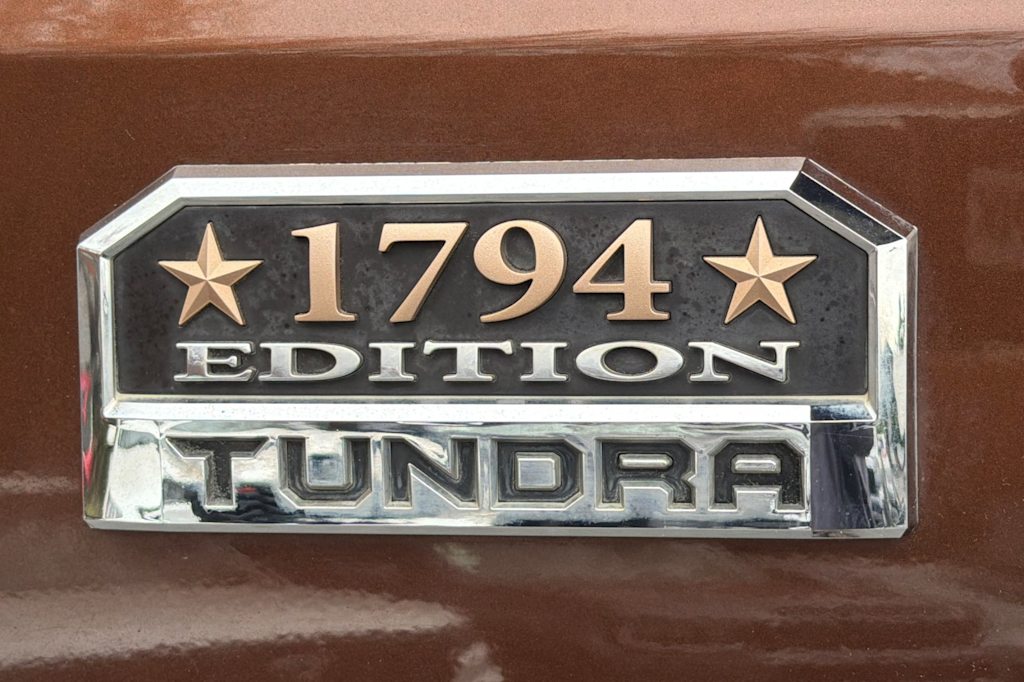 Thumbnail: 2017 Toyota Tundra - 19