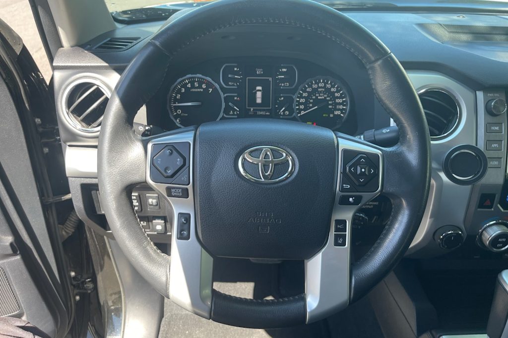 Thumbnail: 2018 Toyota Tundra - 9