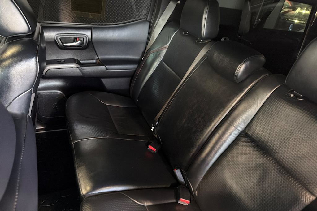 Thumbnail: 2020 Toyota Tacoma - 8