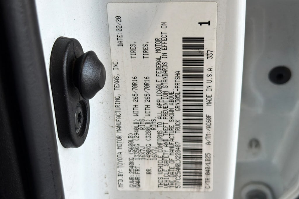 Thumbnail: 2020 Toyota Tacoma - 14