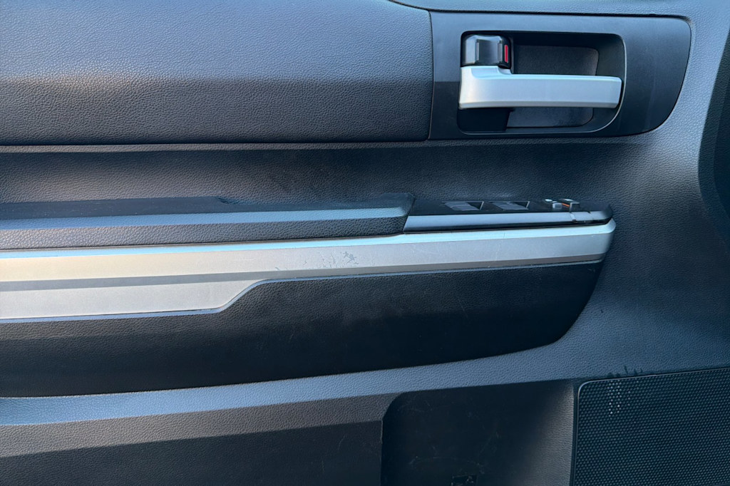 Thumbnail: 2017 Toyota Tundra - 19