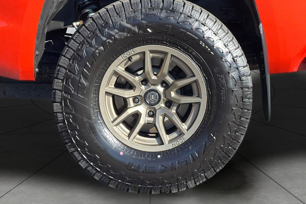 Thumbnail: 2017 Toyota Tundra - 5