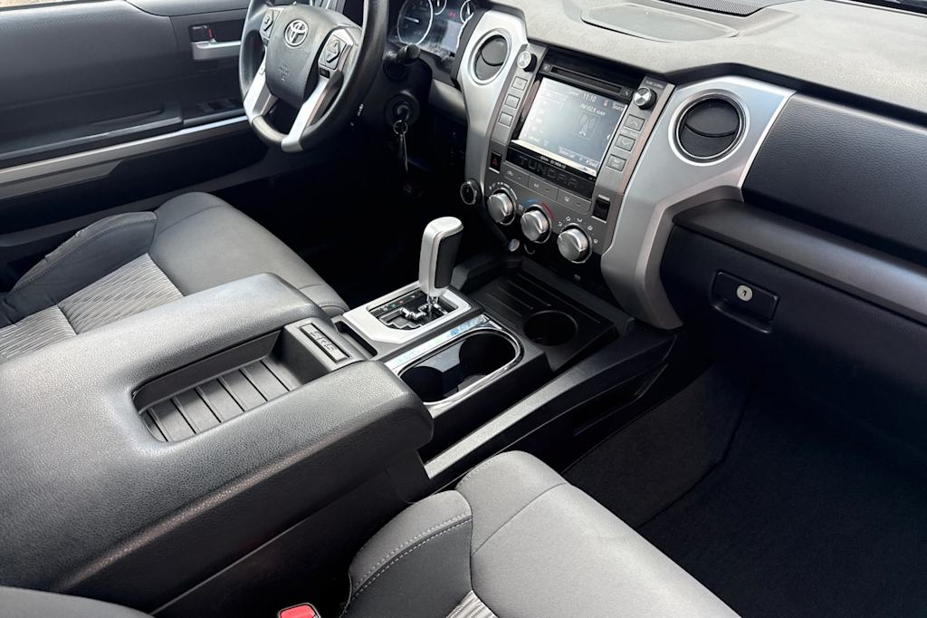 Thumbnail: 2016 Toyota Tundra - 11