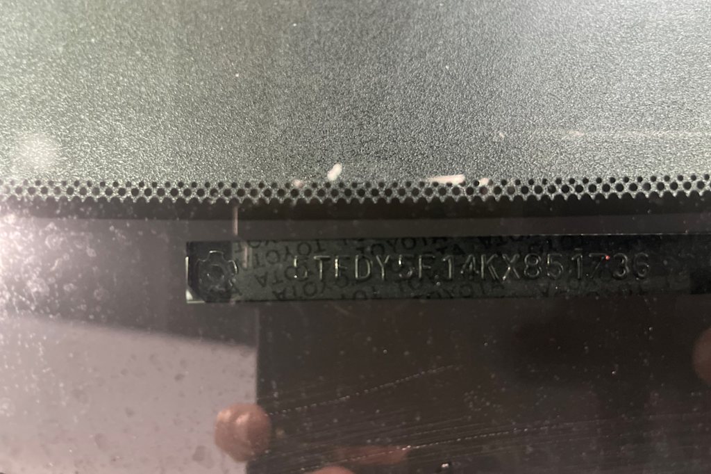 Thumbnail: 2019 Toyota Tundra - 12