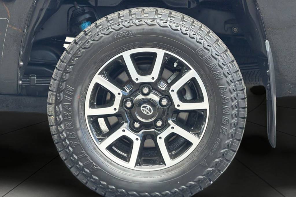 Thumbnail: 2020 Toyota Tundra - 8