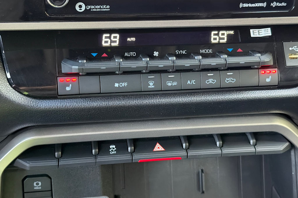 Thumbnail: 2022 Toyota Tundra - 23