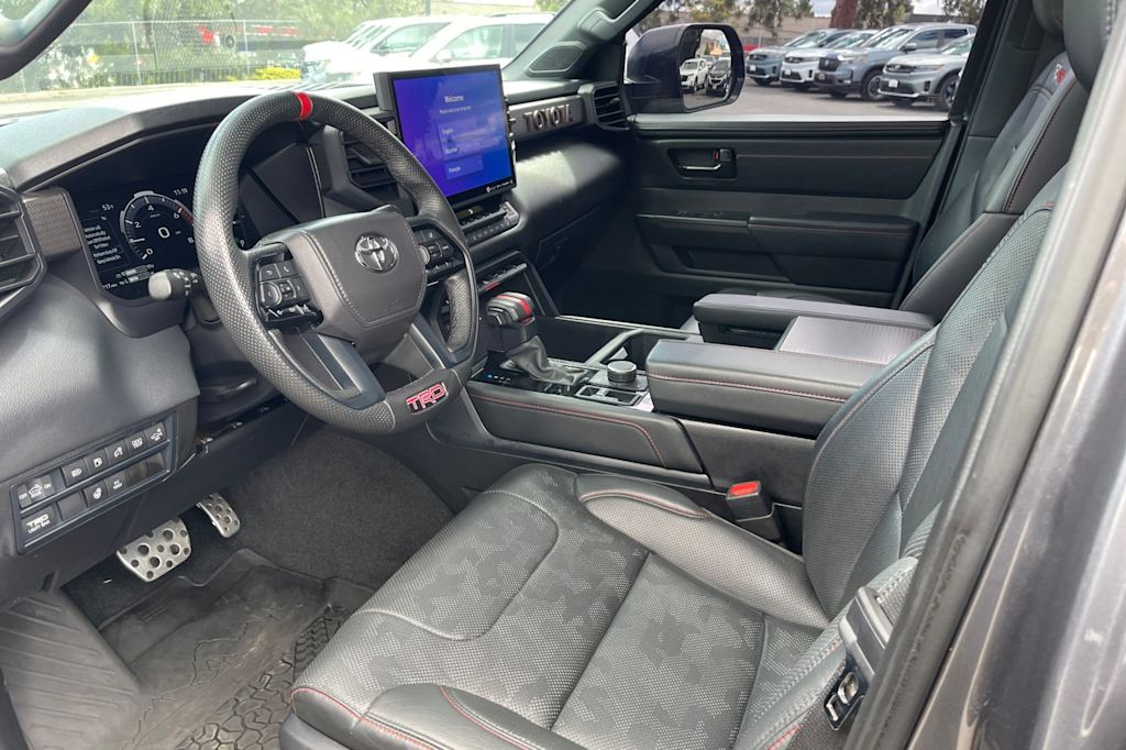 Thumbnail: 2024 Toyota Tundra - 9