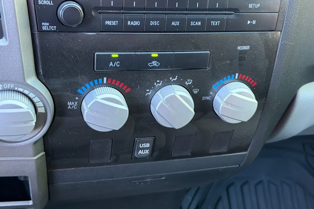 Thumbnail: 2011 Toyota Tundra - 22