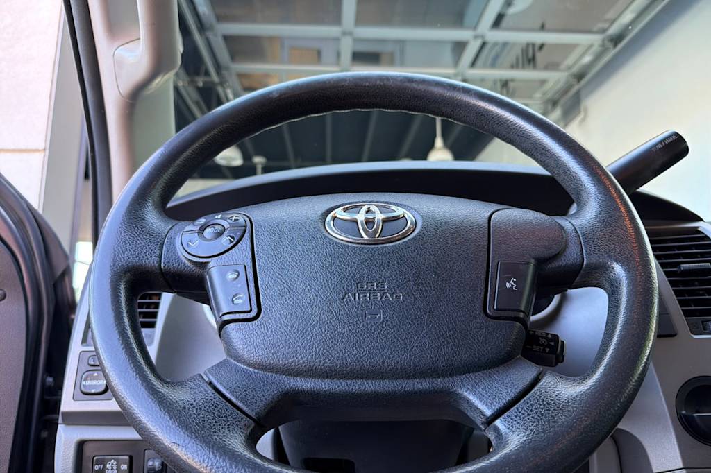 Thumbnail: 2011 Toyota Tundra - 24