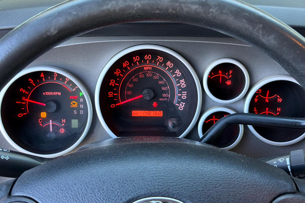Thumbnail: 2011 Toyota Tundra - 13