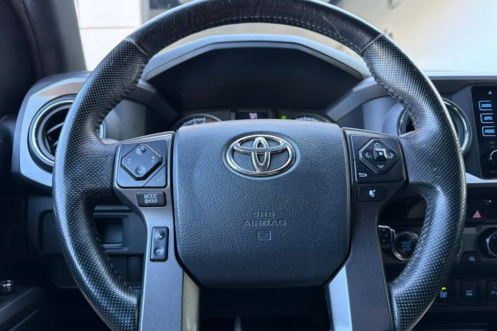 Thumbnail: 2016 Toyota Tacoma - 27