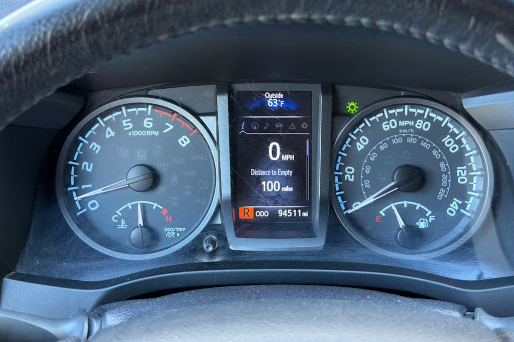Thumbnail: 2016 Toyota Tacoma - 15