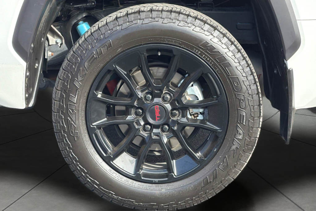 Thumbnail: 2024 Toyota Tundra - 8