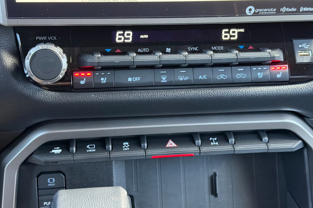 Thumbnail: 2024 Toyota Tundra - 22