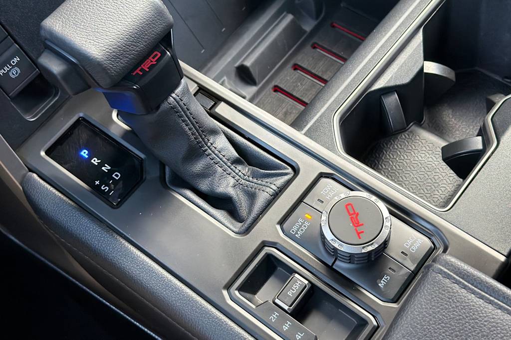 Thumbnail: 2024 Toyota Tundra - 13