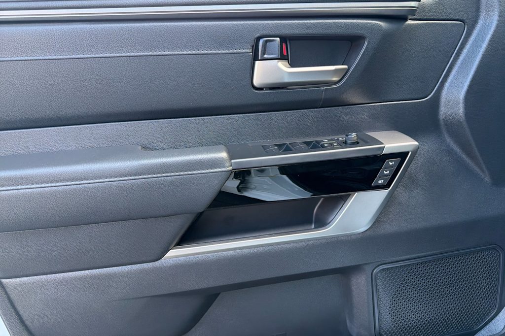 Thumbnail: 2024 Toyota Tundra - 19