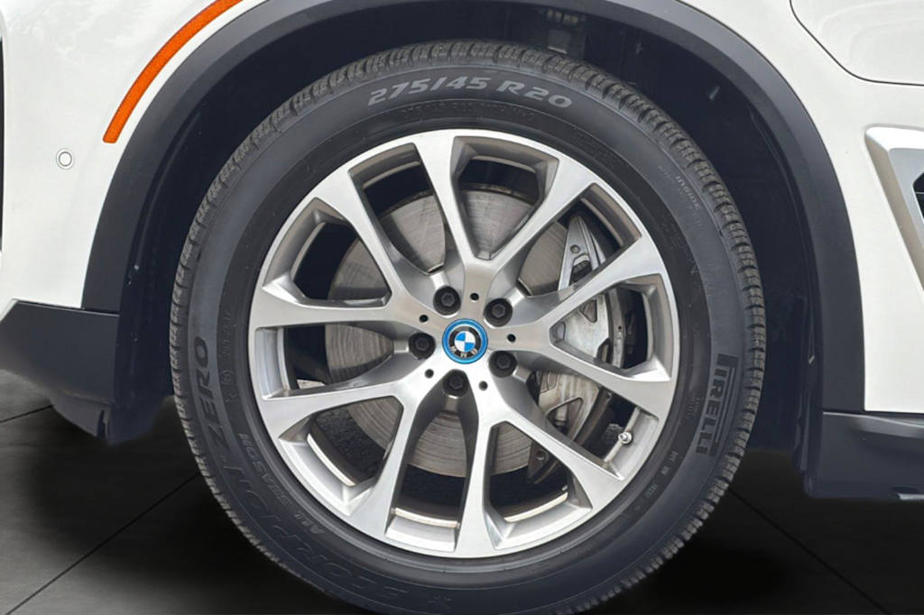 Thumbnail: 2025 BMW X5 - 8