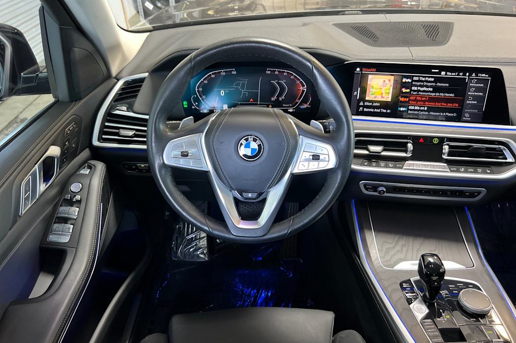 2022 BMW X7 xDrive40i 11