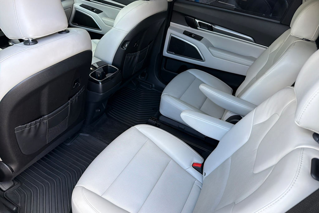 Thumbnail: 2020 Kia Telluride - 10
