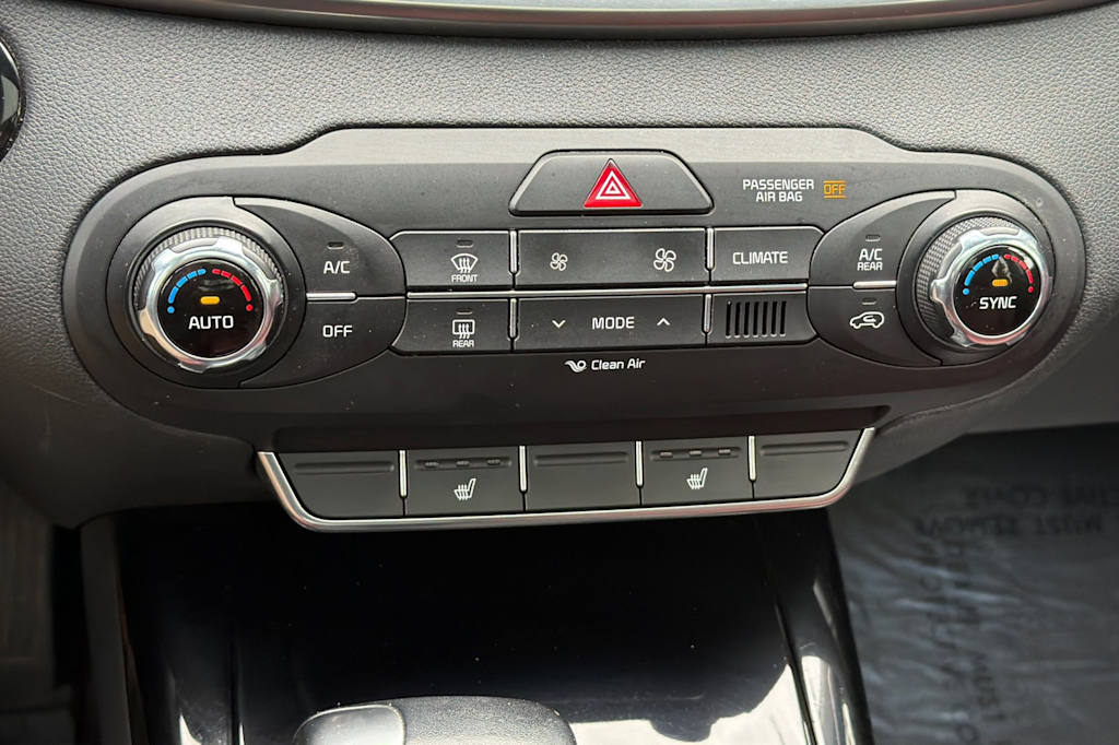 Thumbnail: 2017 Kia Sorento - 26