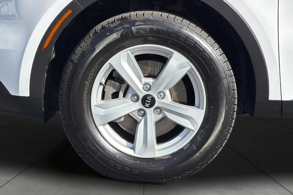 Thumbnail: 2021 Kia Sorento - 6