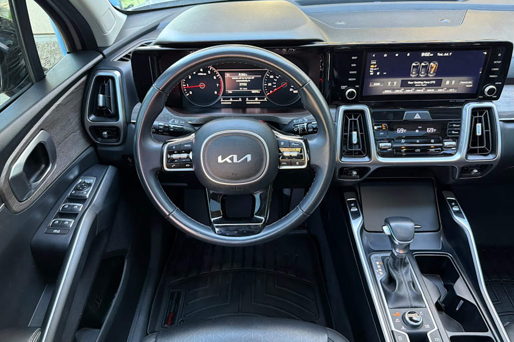 Thumbnail: 2022 Kia Sorento - 11