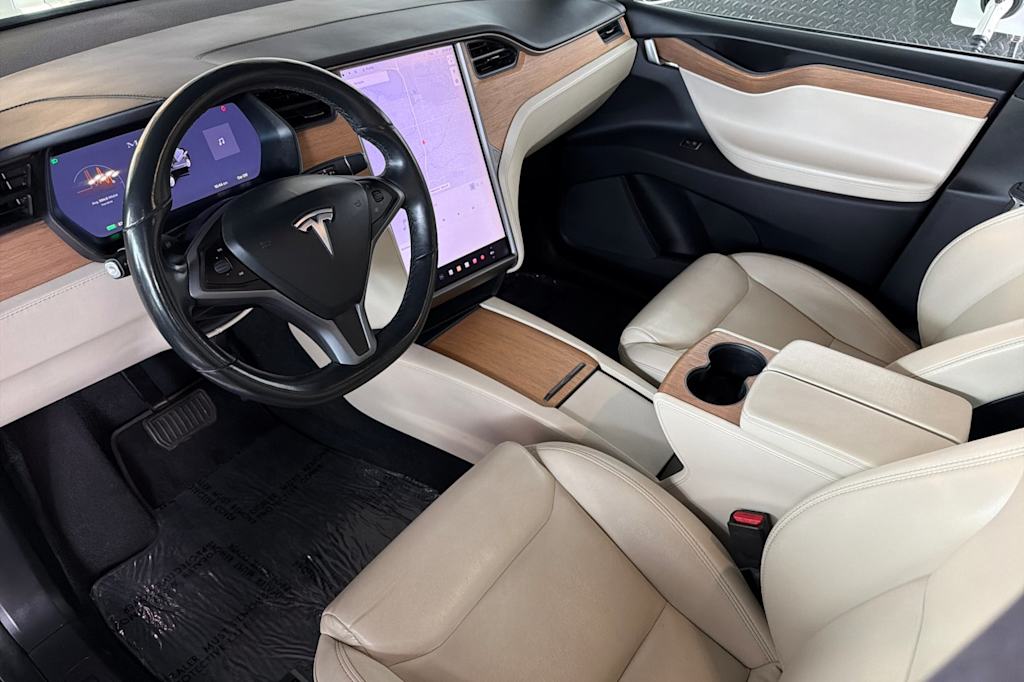 Thumbnail: 2020 Tesla Model X - 8