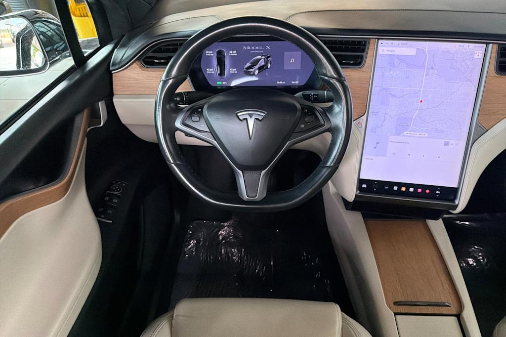 Thumbnail: 2020 Tesla Model X - 12