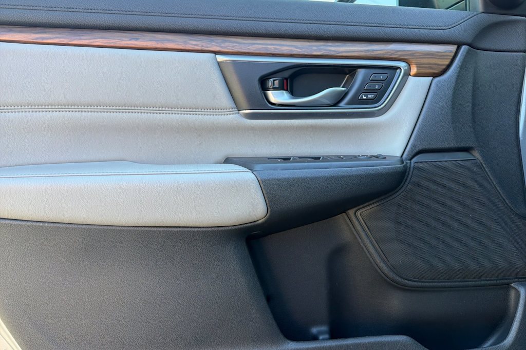 Thumbnail: 2018 Honda CR-V - 21