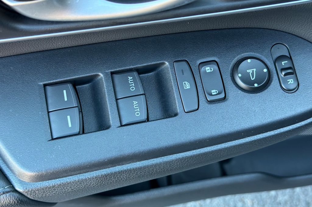 Thumbnail: 2020 Honda CR-V - 22