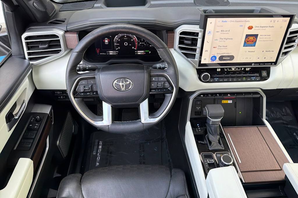 Thumbnail: 2023 Toyota Sequoia - 11