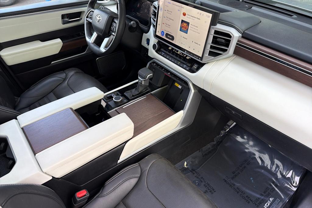 Thumbnail: 2023 Toyota Sequoia - 12