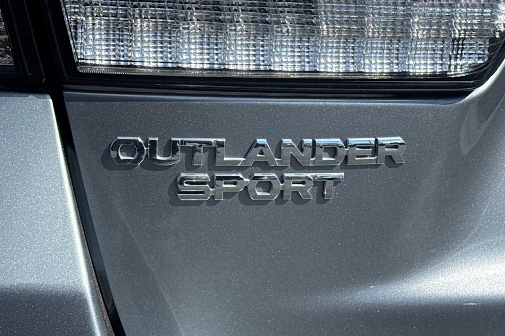Thumbnail: 2024 Mitsubishi Outlander Sport - 7