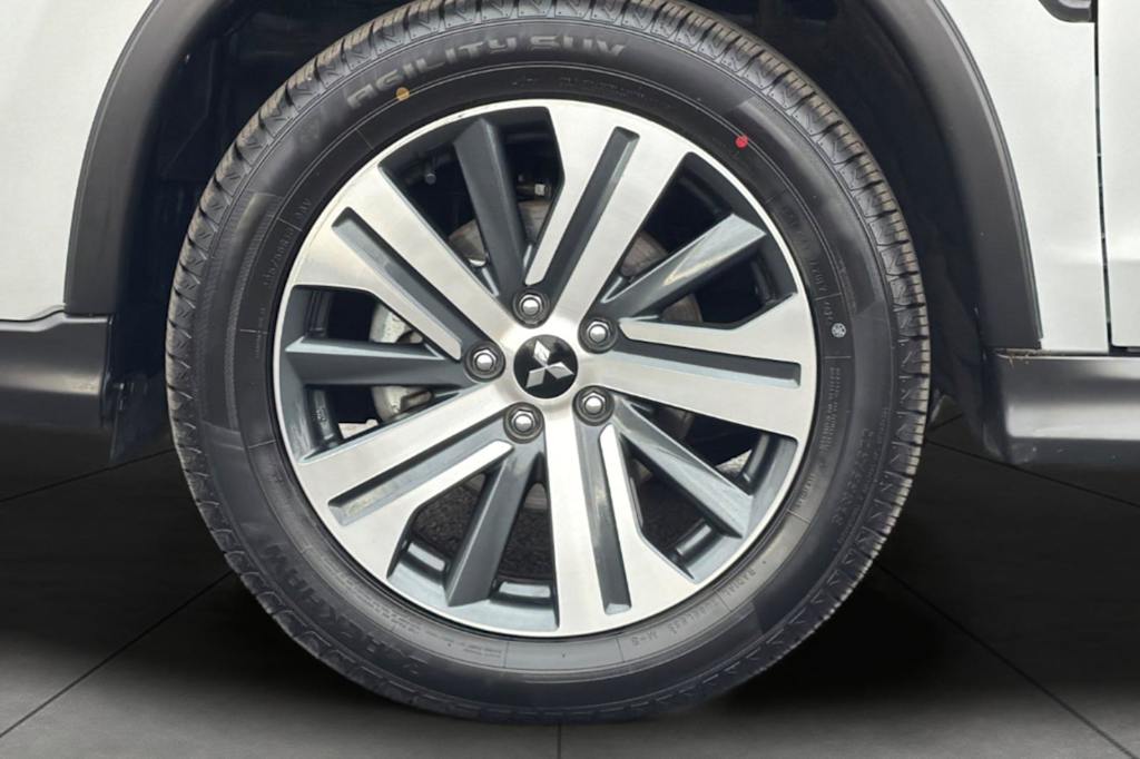 Thumbnail: 2024 Mitsubishi Outlander Sport - 7