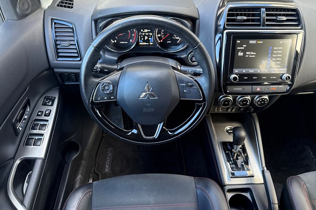 Thumbnail: 2025 Mitsubishi Outlander Sport - 8