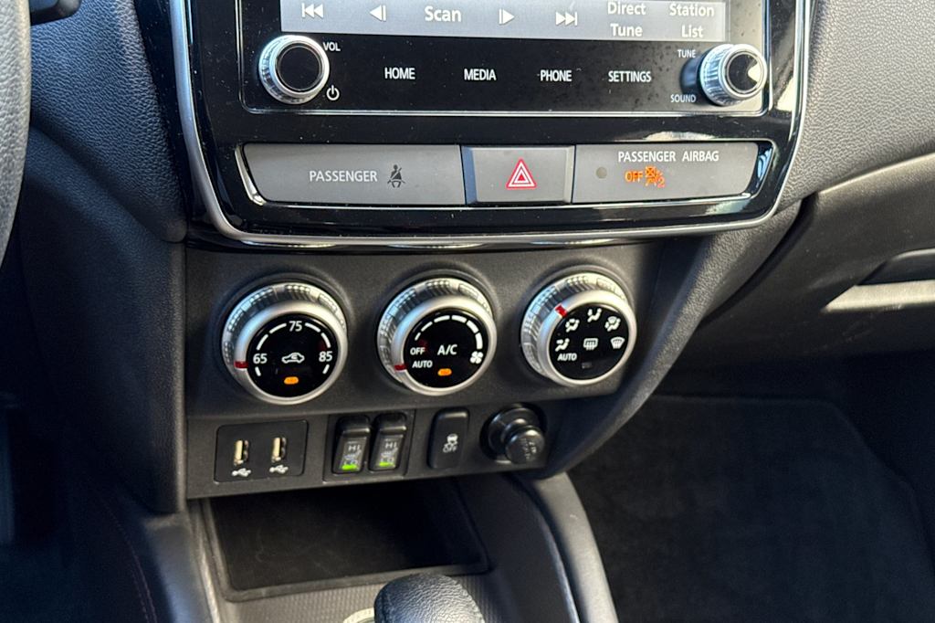 Thumbnail: 2025 Mitsubishi Outlander Sport - 25
