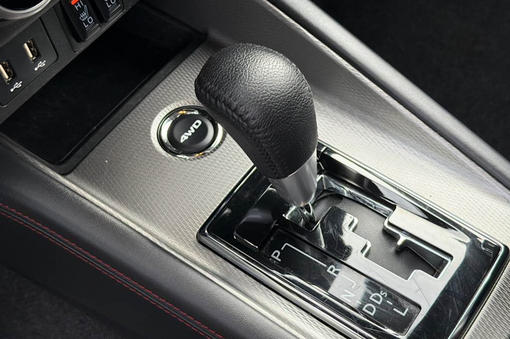 Thumbnail: 2024 Mitsubishi Outlander Sport - 13