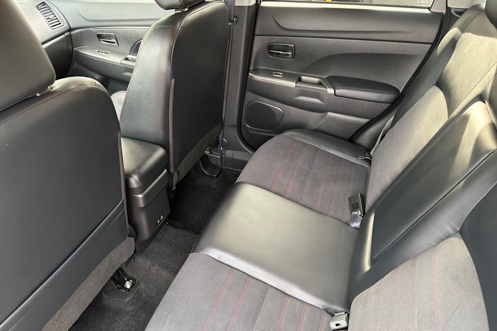 Thumbnail: 2024 Mitsubishi Outlander Sport - 9