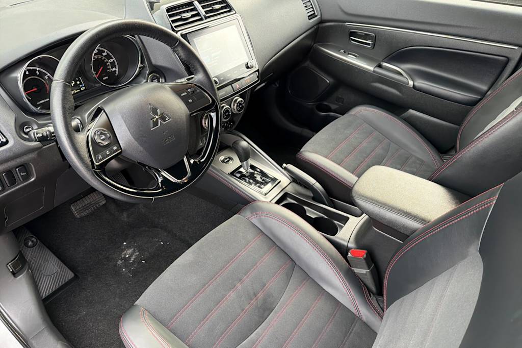 Thumbnail: 2024 Mitsubishi Outlander Sport - 8