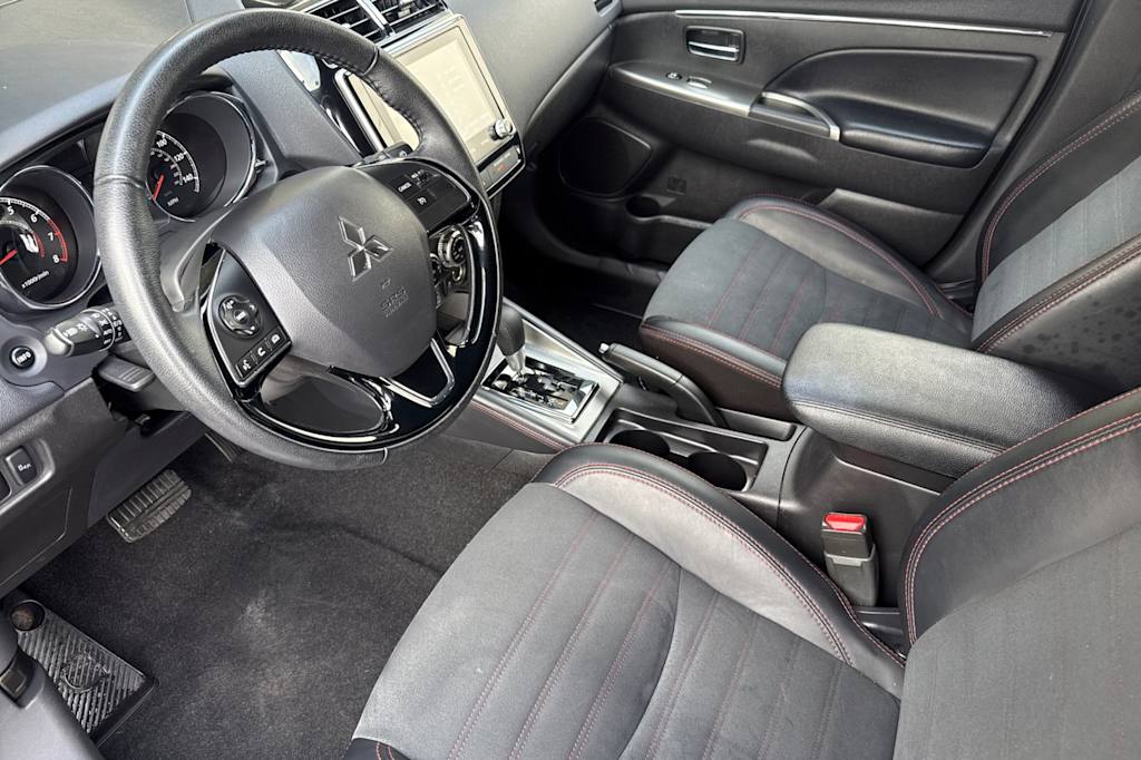 Thumbnail: 2025 Mitsubishi Outlander Sport - 10